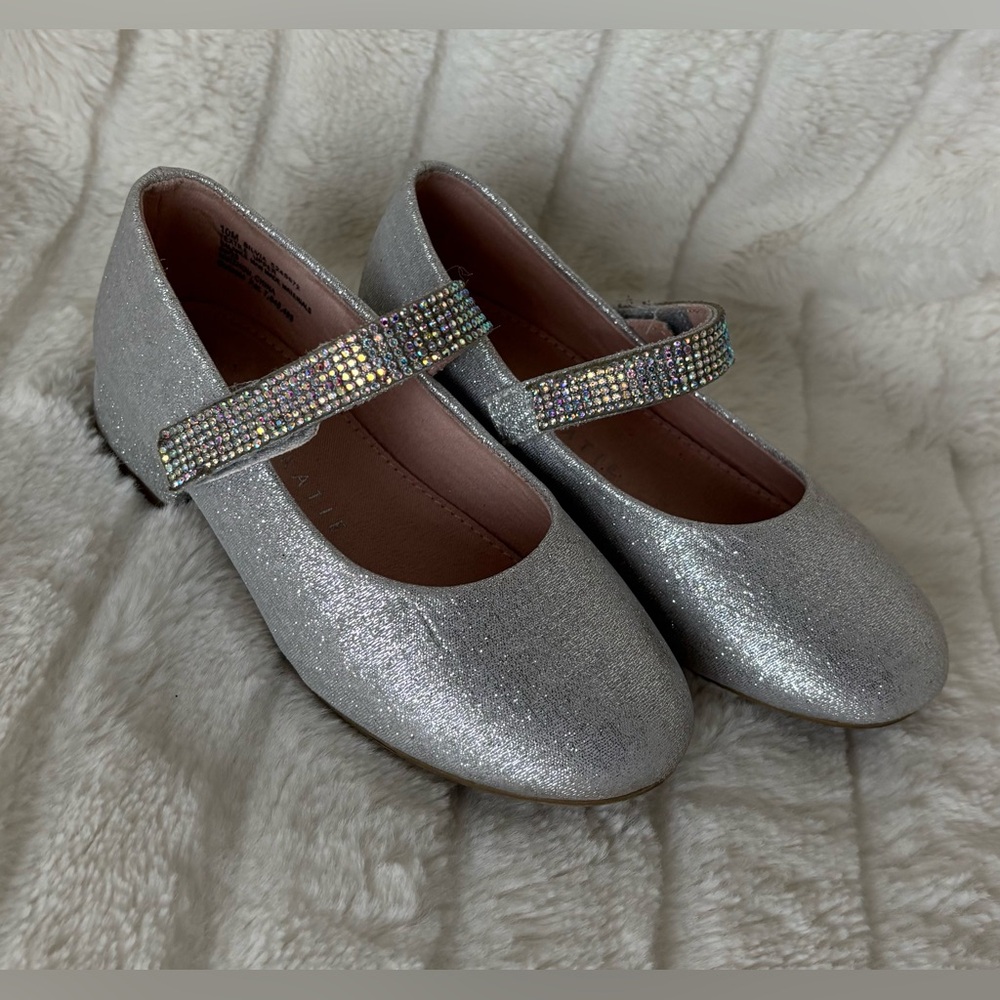 Kelly & Katie Girls’ Silver Sparkly Dress Shoes Toddler Size 10